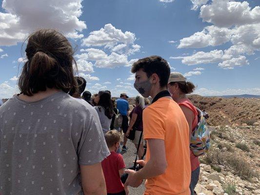 Group tour along the rim of the crater