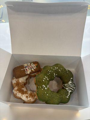 Biscoff and matcha mochi donuts