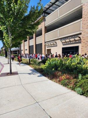 Line coming from parking garage around 10-11am.