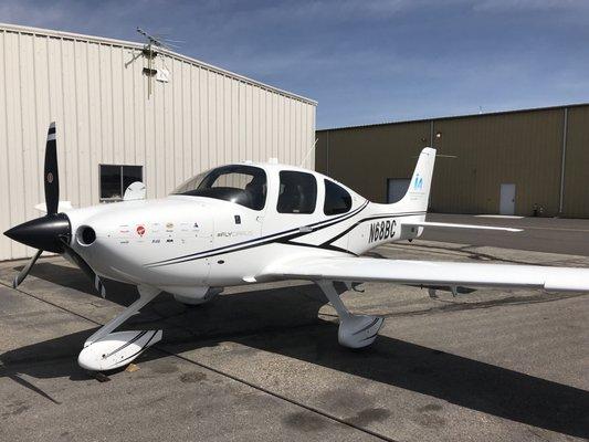 Brand new Cirrus SR20