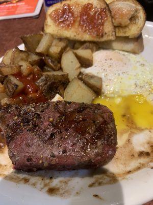 Close-up of my 6oz TOP SIRLOIN STEAK & Eggs