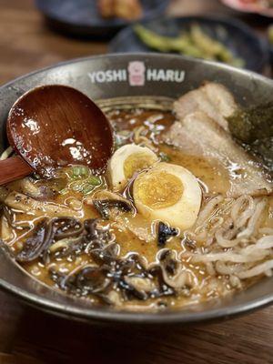 Tonkotsu Spicy Black