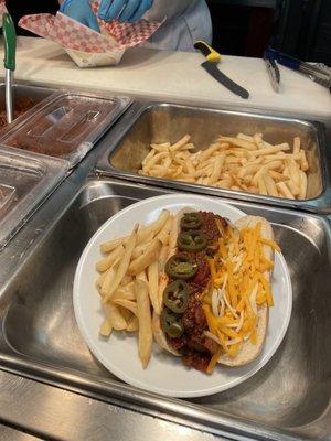 Made upon request bar: hot dog with chili and fries