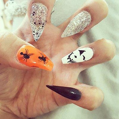 Halloween nails #stilletto #coffin