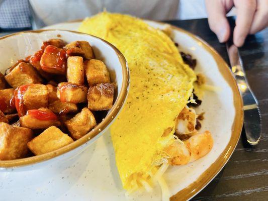 By the Sea omelette with home fries