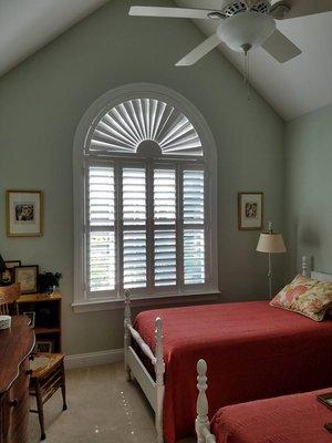 Plantation Shutter with Sunburst Arch. Hidden Tilt