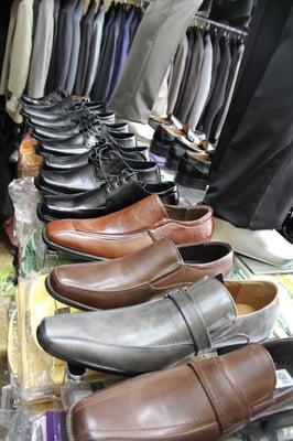 Step out in style with these classic and stylish dress shoes!!