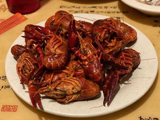 Lots of crawfish. (The best crawfish at a Chinese buffet that I have ever had!!!) :)