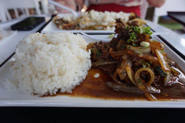 Beef rice bowl, extra spicy and saucy!