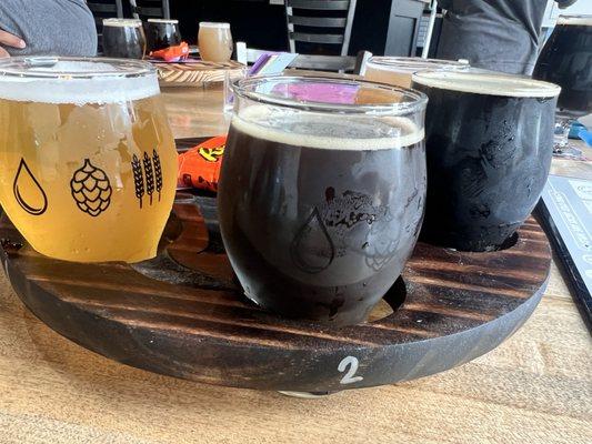 4 beer flight