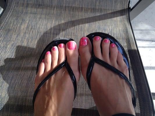 Cute pedicure done here!