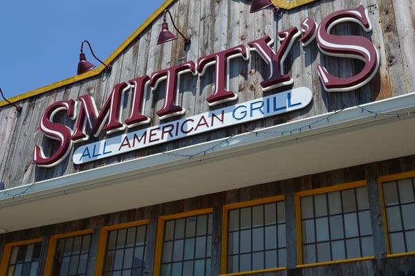 Cool decor and great atmosphere to hang out with friends. Smitty's All American Grill in Riverhead.