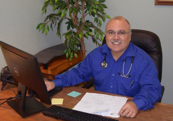 Dr. Wendell Heidinger received his M.D. from Loma Linda University in 1990 and has been practicing both Emergency and Family ...