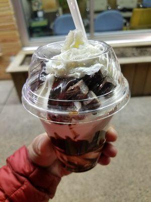 Fudge brownie sundae dasher