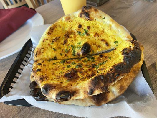 Garlic naan