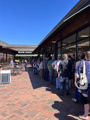 Exterior - the line is for Leigh Bardugo's book tour event for The Familiar (2024)