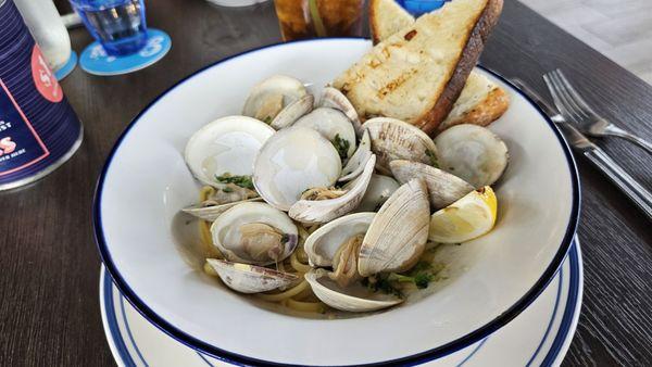 Linguini and Clams