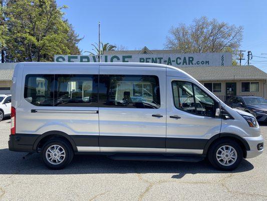 12 Passenger Ford Transit Mid Roof