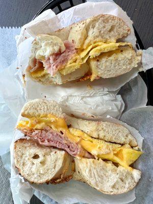 Ham, egg, cheese bagel