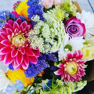 Summer bouquet sales