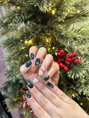 Christmas nails