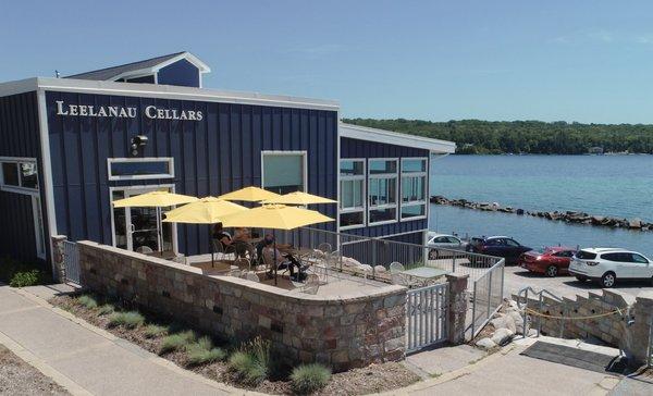 Drink wine and enjoy the view of the bay from Leelanau Cellars' tasting room!