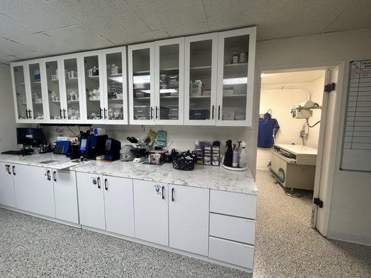 Pharmacy, lab station and X-ray room