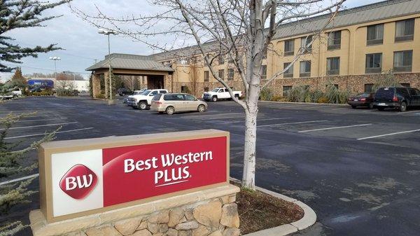 Best Western Plus Olympic Inn