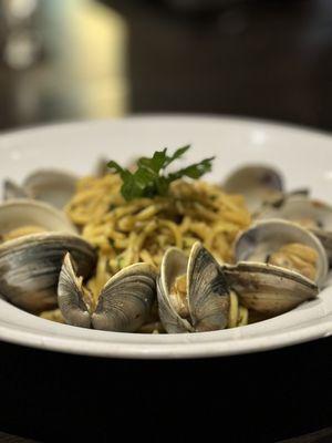 Clam pasta