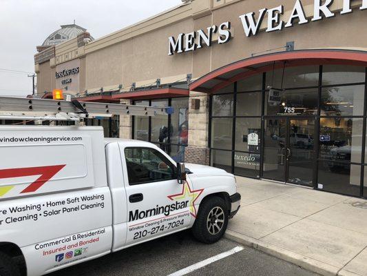 Commercial building maintenance cleaning