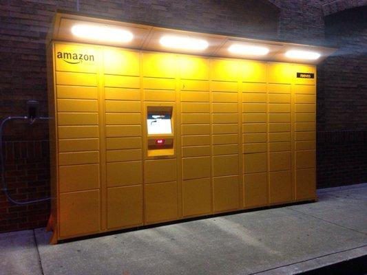 Amazon Locker. This locker is named Reeves!