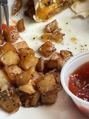 Homefries seemed like frozen potatoes and very greasy