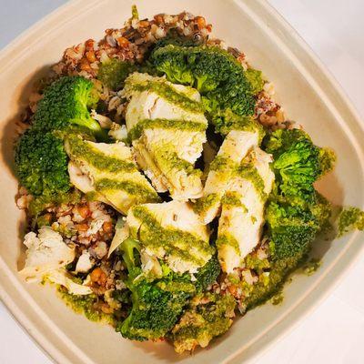 Basic Grain bowl with pesto and chicken - soooo good!!!