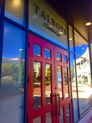 Exterior of the store! Look for the red door @ Talbots