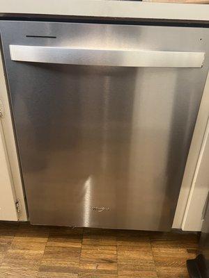 Matching Whirlpool Dishwasher! Excellent quality!