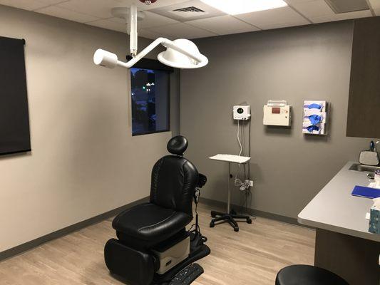 Colorado Center for Dermatology & Skin Surgery: 
 Exam Room