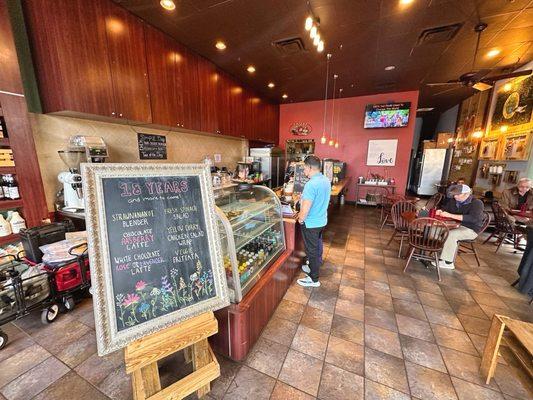 Restaurant Interior & Counter