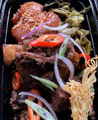 Short-ribs rendang