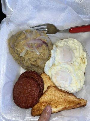 Tres Golpe - Mangu a la Carte always the best! Those arent toast! They huge cheese