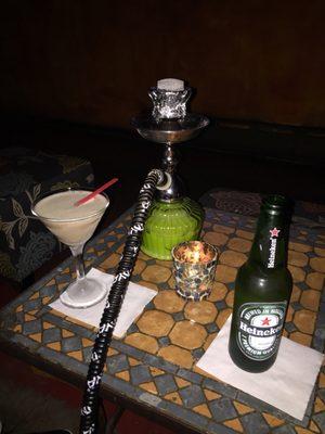 Chocolate martini & peach mint hookah on milk base were both great.