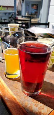 (L) Full circle tiger of apricot (R) Berry cider. Nice and light.