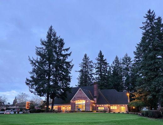 The historic clubhouse at Rose City Golf Club. The Rose City Grill is inside.