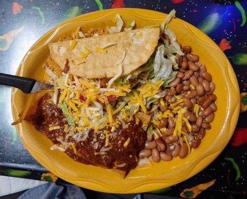 My fella's taco and tamale combo dinner.