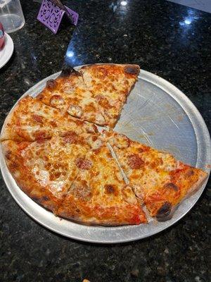 109 - Pepperoni - 14" Spectacular.