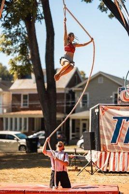 Beautiful Aerial Acts to keep every audience entertained!