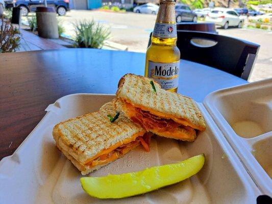 Grilled Cheese With Bacon & Tomato