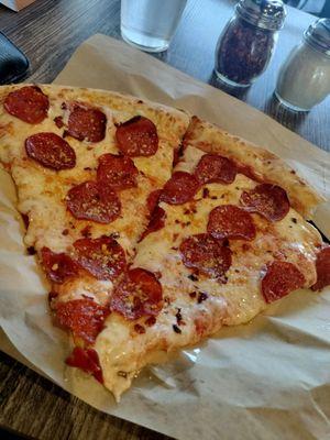 Pepperoni pizza