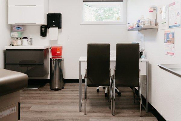 OnePeak Medical Patient Exam Room, Medford (Siskiyou Clinic)