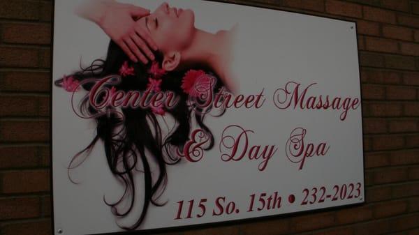 Center St. Hair Razors & Day Spa