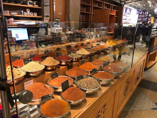 So many spices!